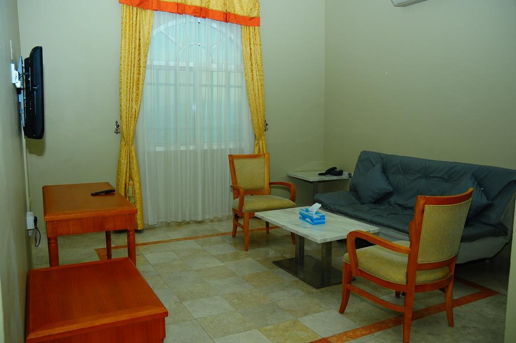 Al Faisal Hotel Suites Sur Pokój zdjęcie