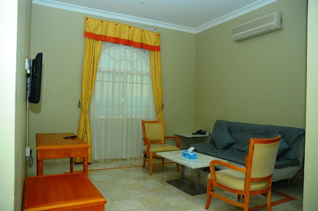 Al Faisal Hotel Suites Sur Zewnętrze zdjęcie